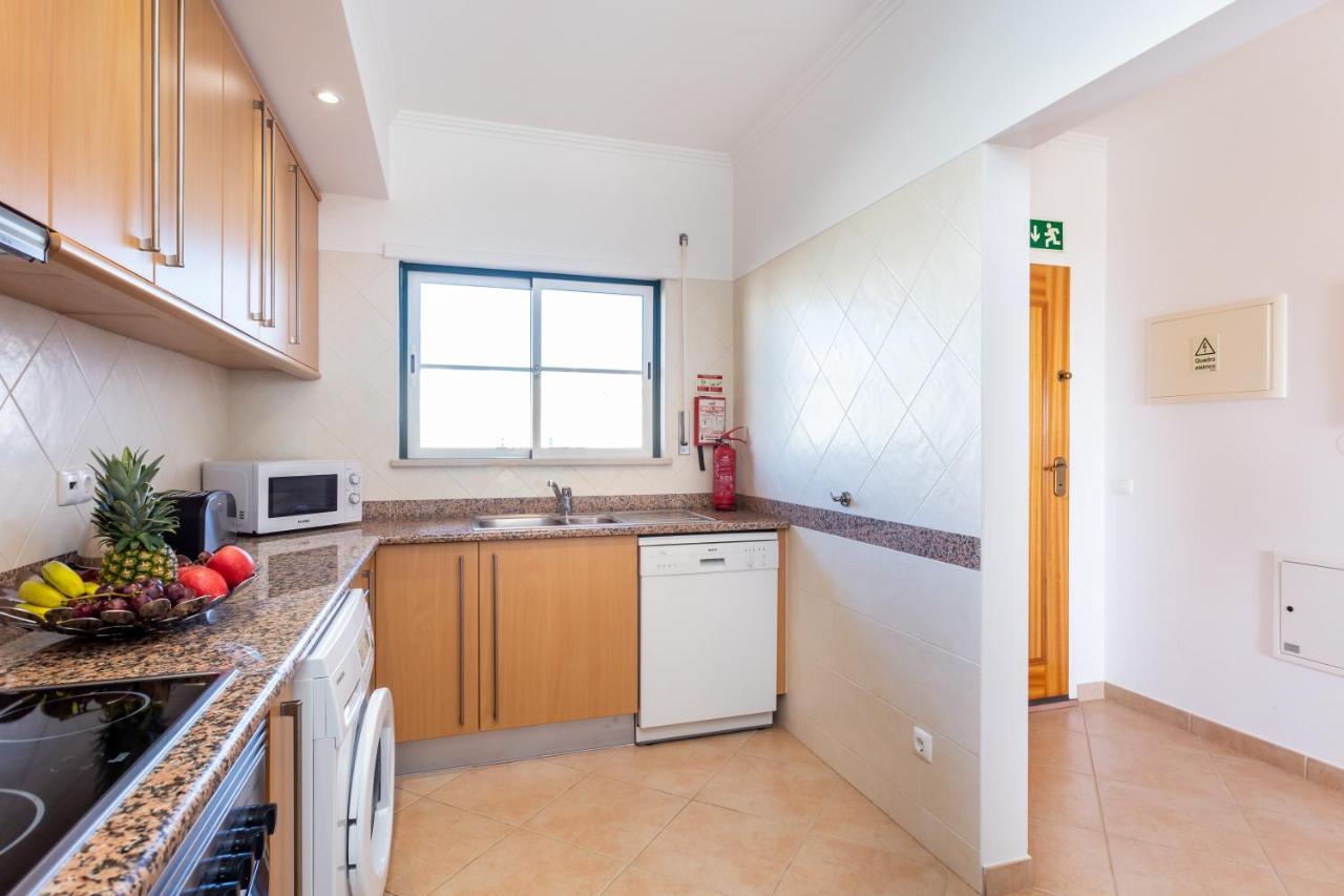 Lovely 2 Bedroom Apartment Including Pool, Stunning Ocean Views & Beach Closeby Luz Exteriör bild