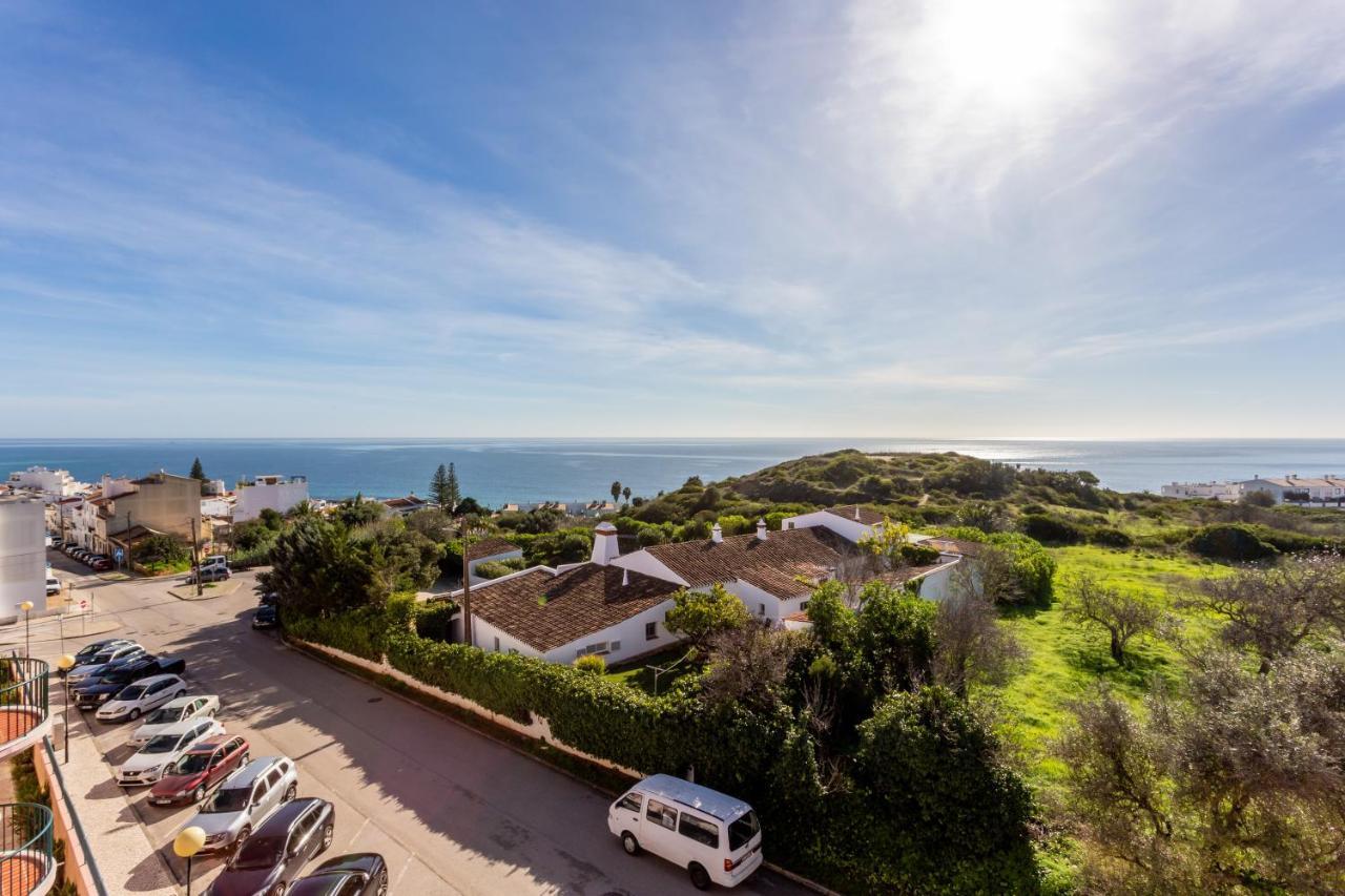 Lovely 2 Bedroom Apartment Including Pool, Stunning Ocean Views & Beach Closeby Luz Exteriör bild