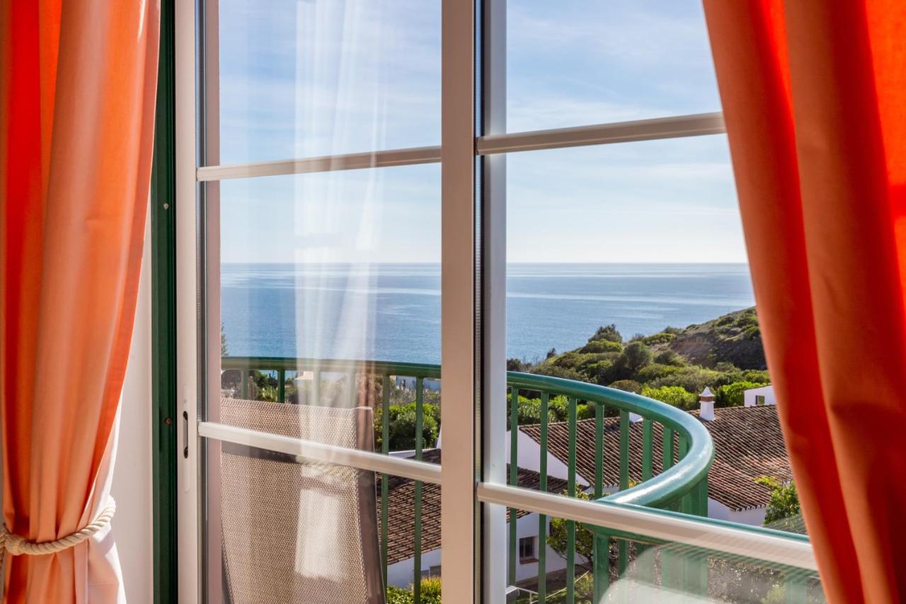 Lovely 2 Bedroom Apartment Including Pool, Stunning Ocean Views & Beach Closeby Luz Exteriör bild