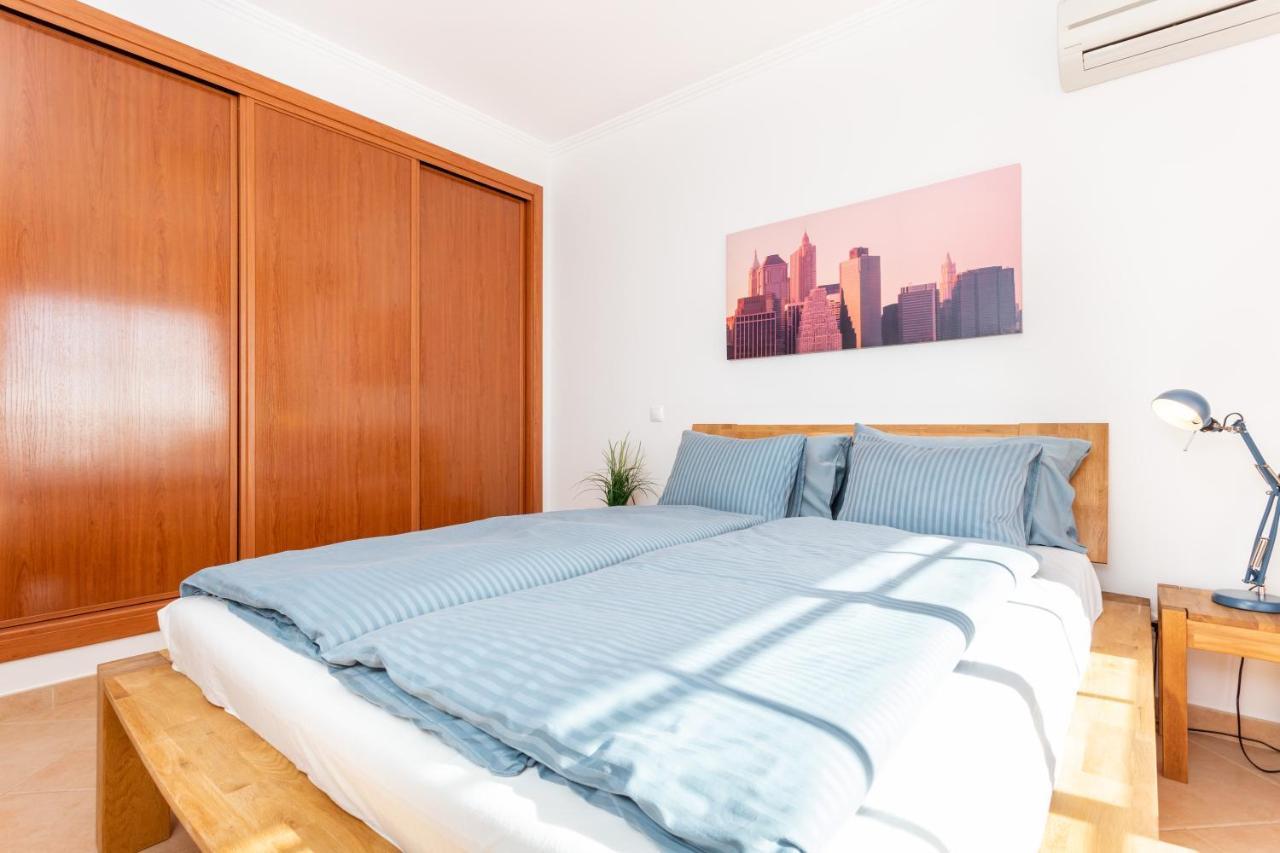 Lovely 2 Bedroom Apartment Including Pool, Stunning Ocean Views & Beach Closeby Luz Exteriör bild